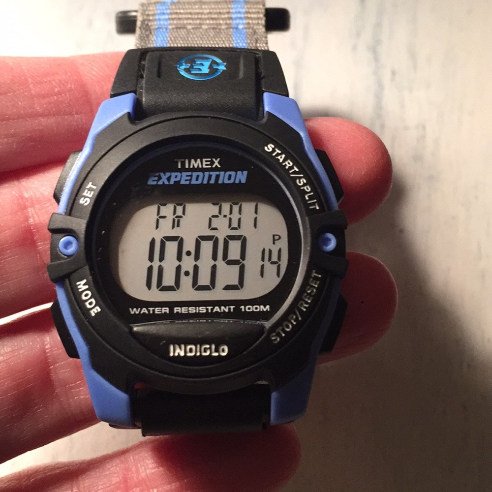 Ladies timex expedition watch. Blue and gray.